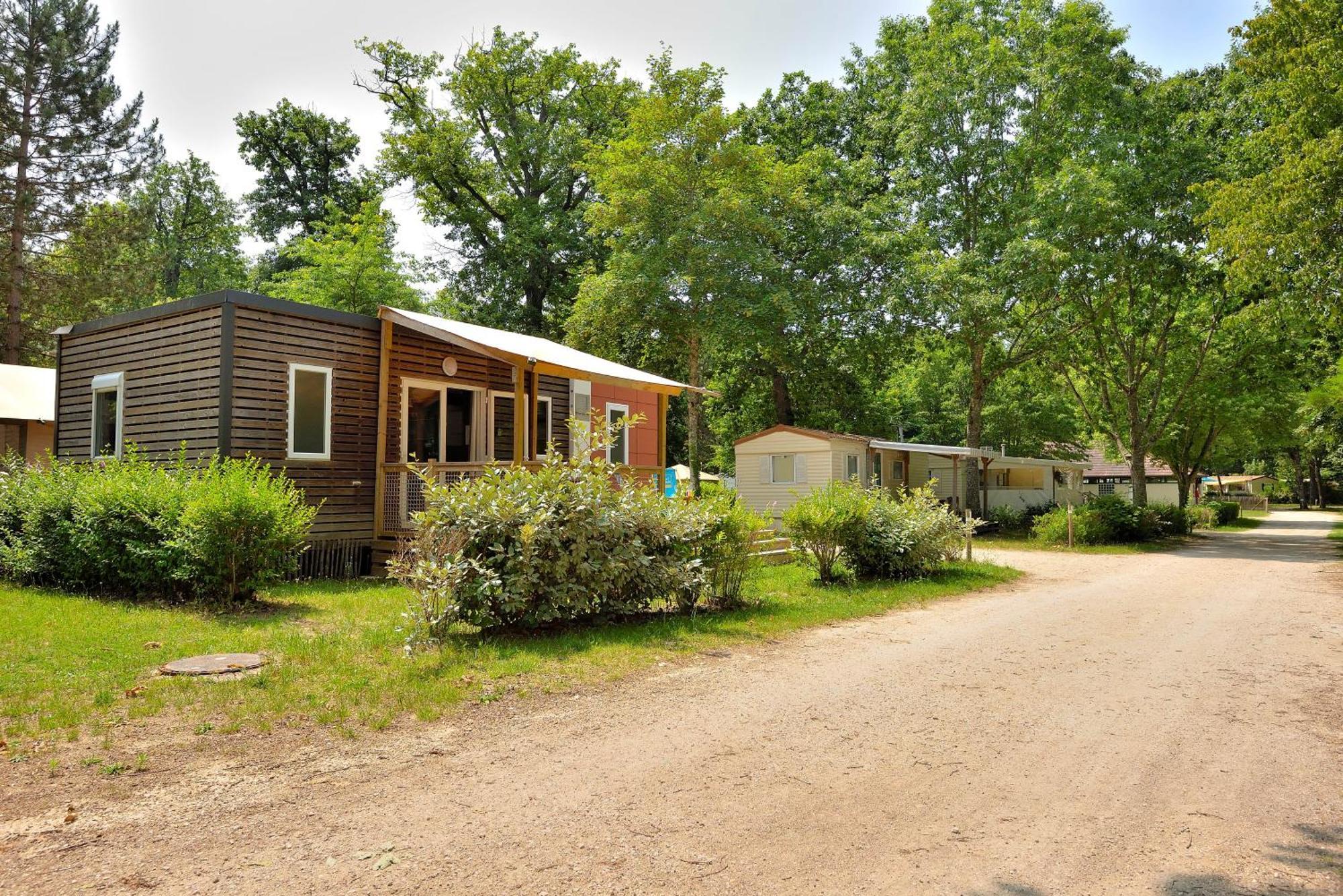 Camping Etang De La Vallee Combreux Exteriér fotografie